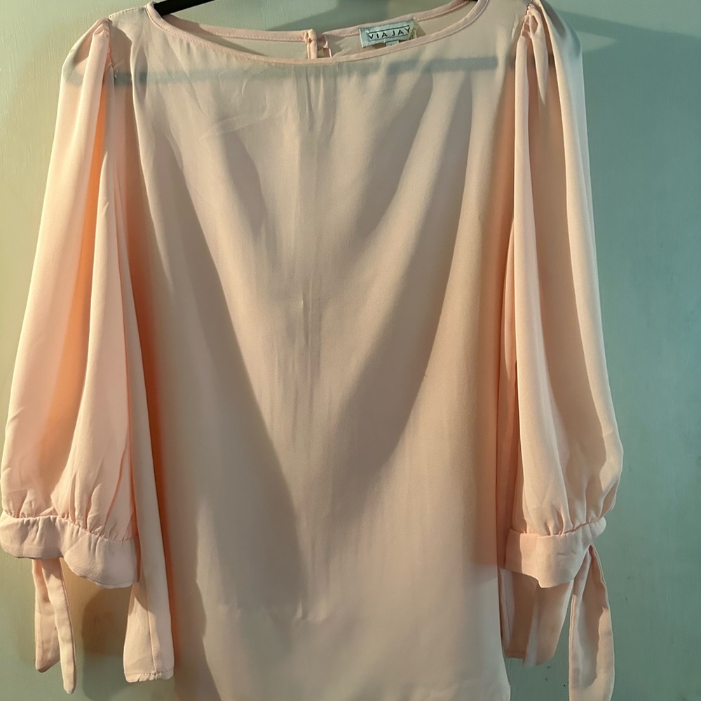 Soft Pink Puff-Sleeve Blouse